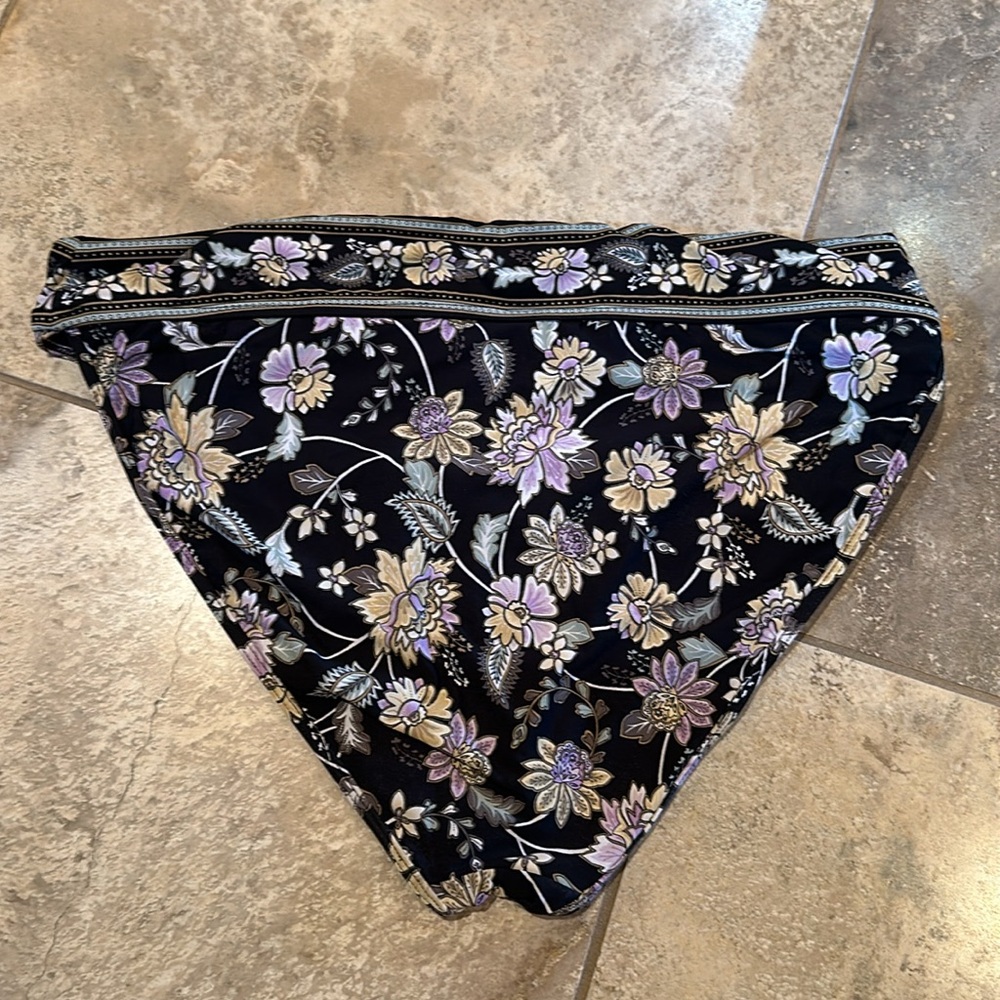 Tankini - Picture 4 of 5